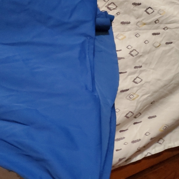 Rhonda Sheer Built in Bra Fitted Tank XL - Picture 5 of 5